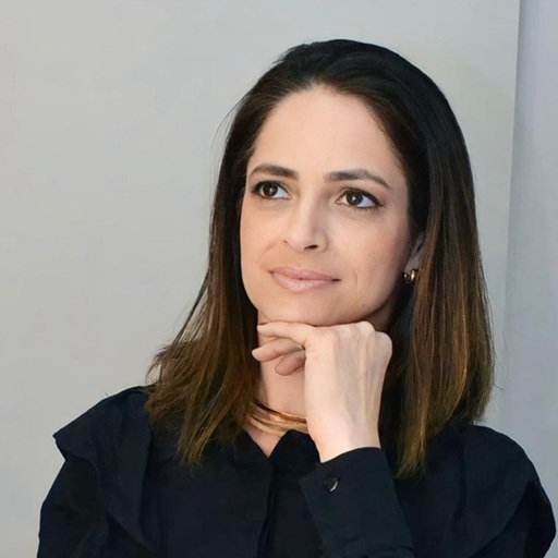 Dra. Nayara dos Reis Pereira